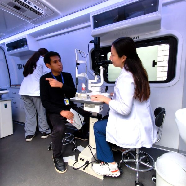 Mácula Previene en CORPAC: Salud Visual para Colaboradores