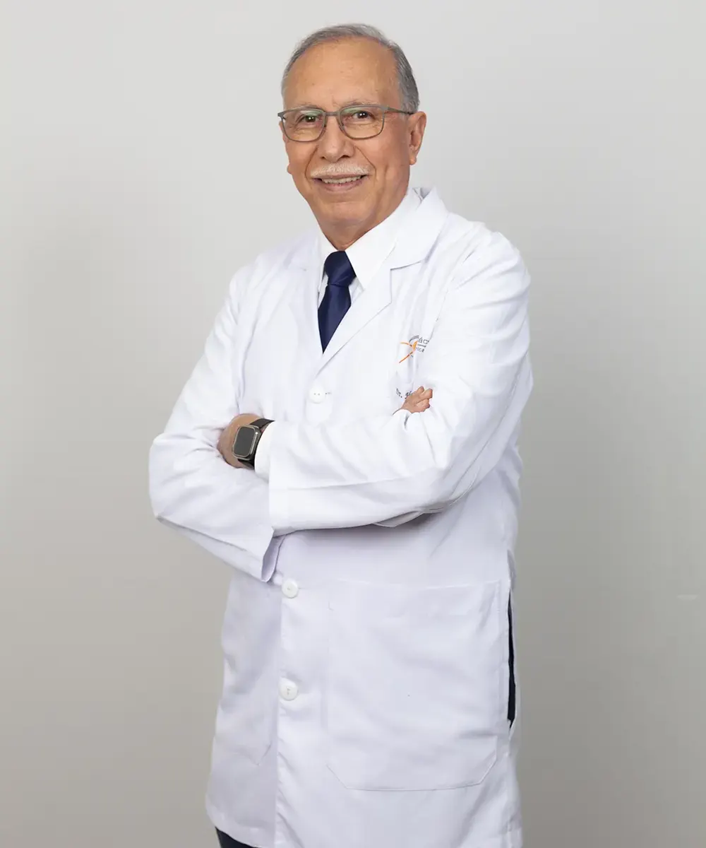 Dr. Hugo Luglio Vladivieso